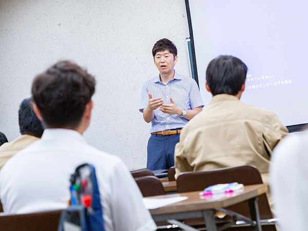毎月の社内研修